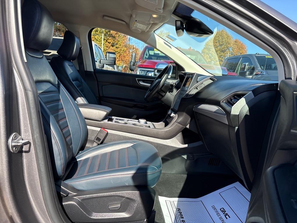 used 2022 Ford Edge car, priced at $22,950
