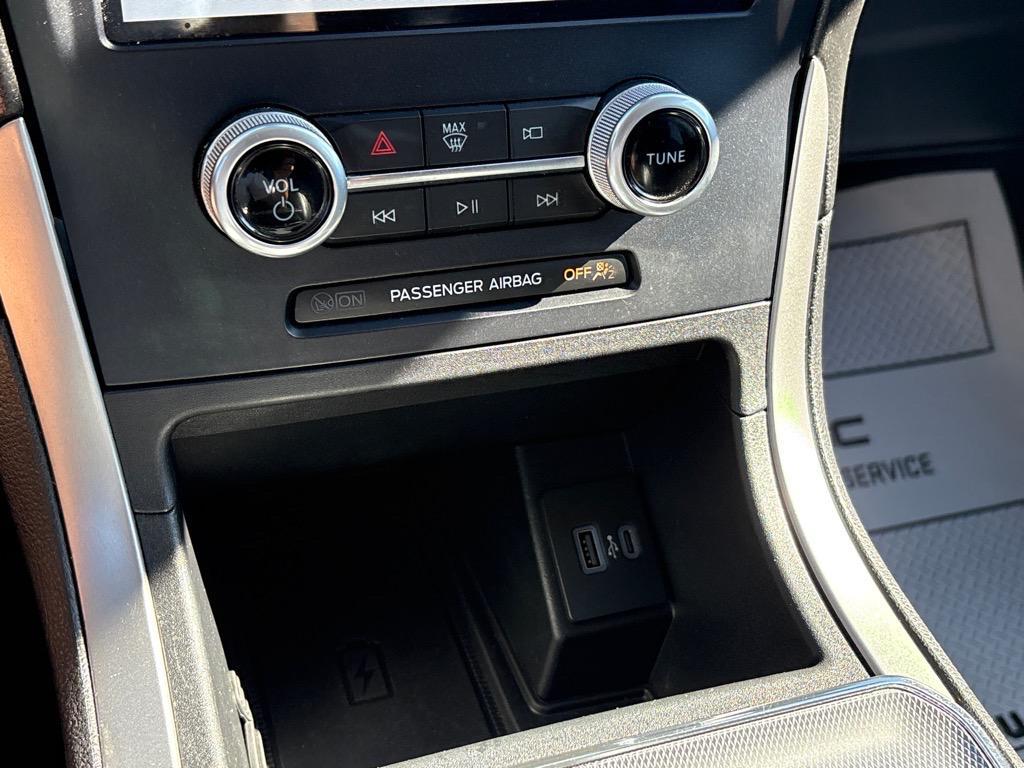 used 2022 Ford Edge car, priced at $22,950