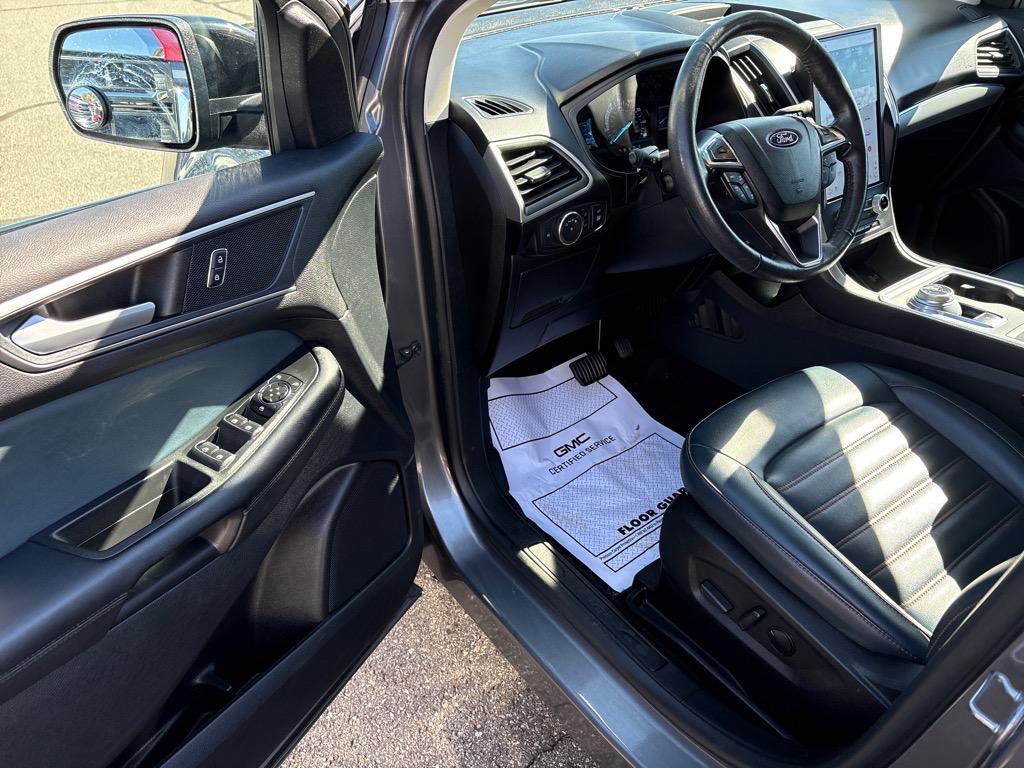 used 2022 Ford Edge car, priced at $22,950