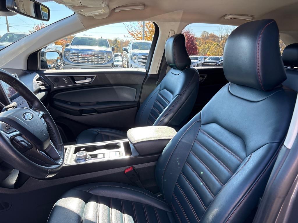 used 2022 Ford Edge car, priced at $22,950