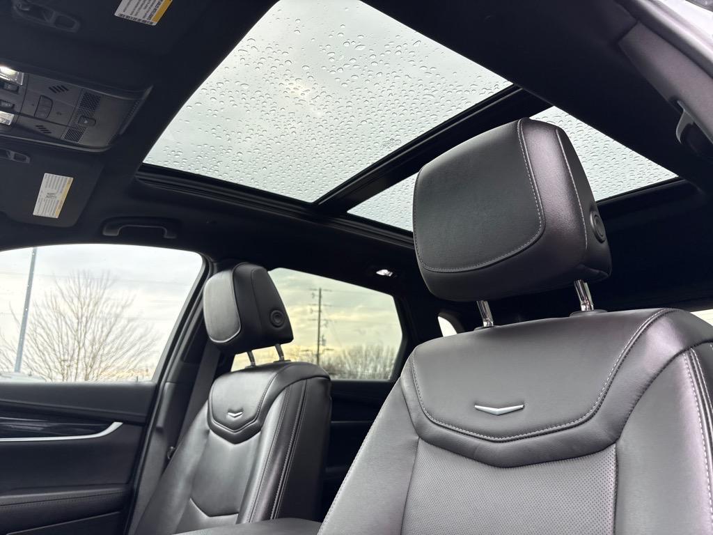 used 2025 Cadillac XT5 car, priced at $42,950