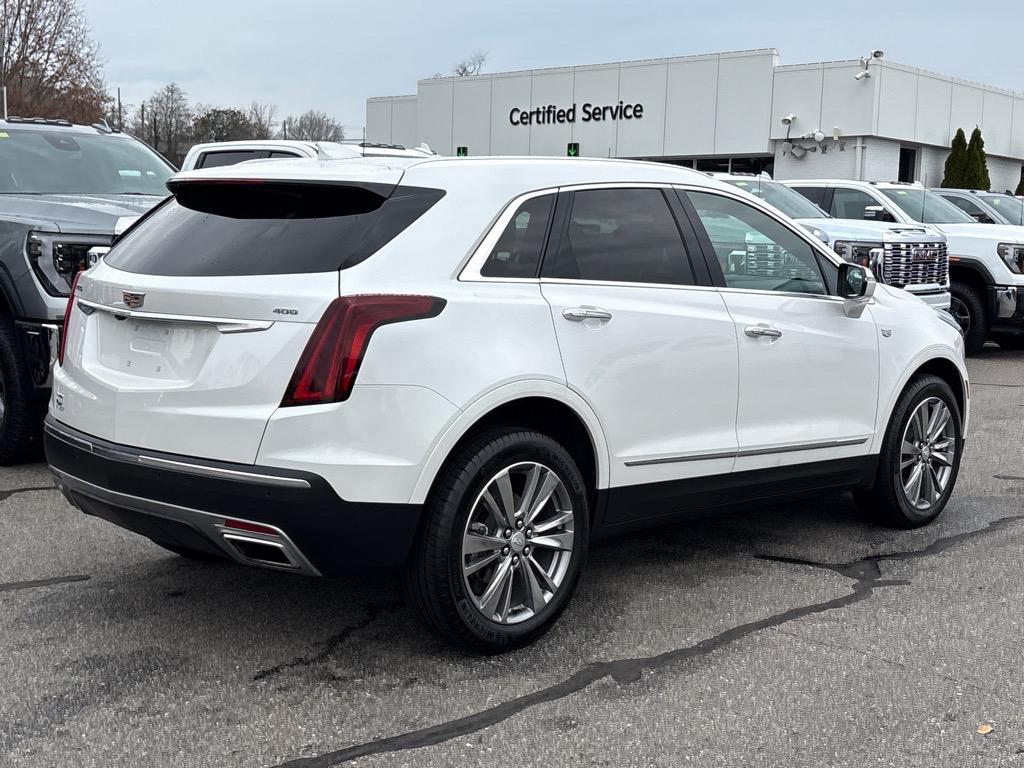 used 2025 Cadillac XT5 car, priced at $42,950