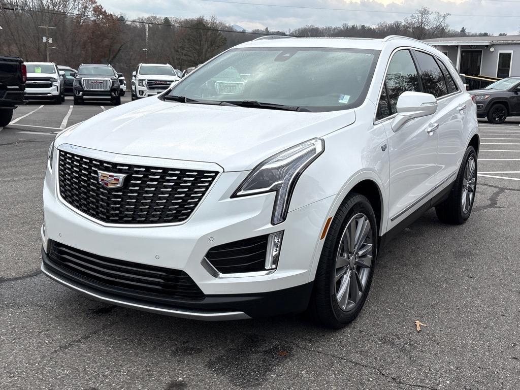 used 2025 Cadillac XT5 car, priced at $42,950
