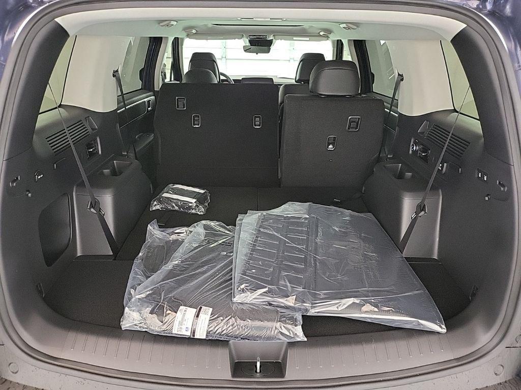 new 2025 Hyundai Santa Fe car, priced at $43,029