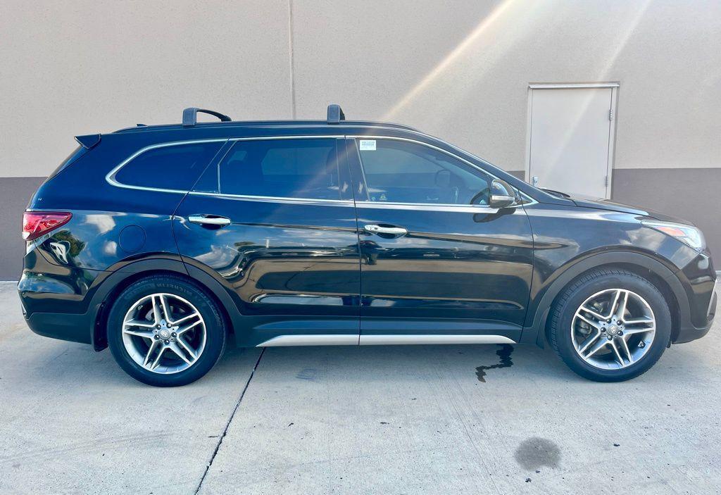 used 2018 Hyundai Santa Fe car, priced at $20,313