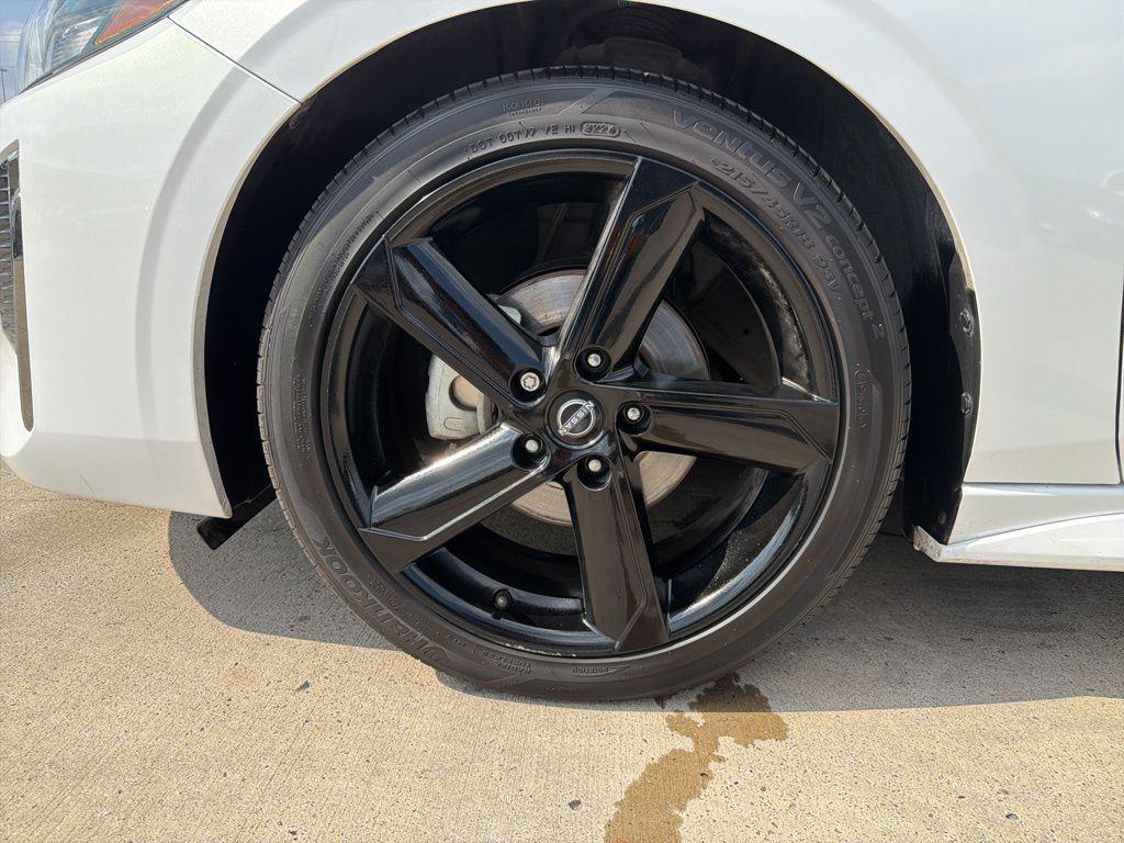 used 2024 Nissan Sentra car, priced at $23,397