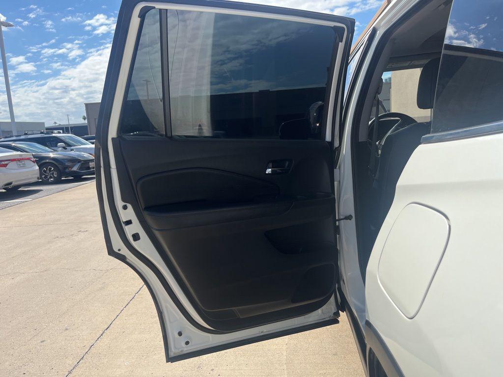 used 2018 Honda Pilot car, priced at $17,597