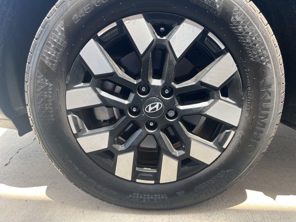 used 2025 Hyundai SANTA CRUZ car, priced at $29,578