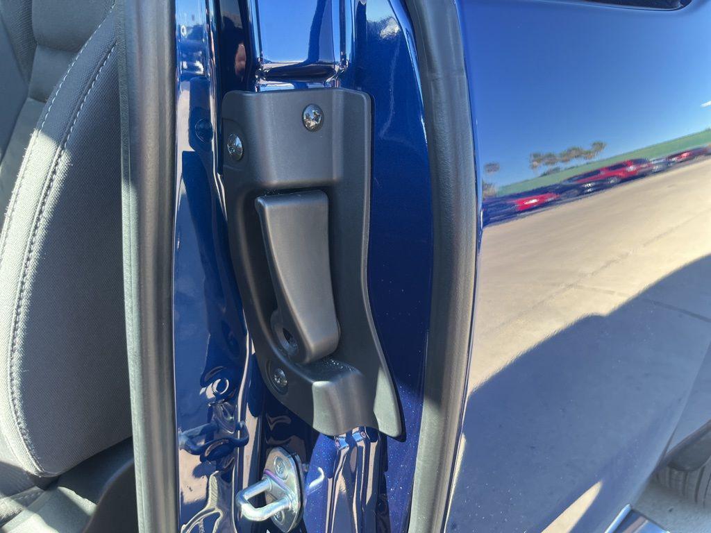 used 2022 Nissan Frontier car, priced at $27,984