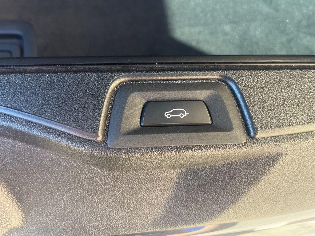 used 2022 BMW X5 car, priced at $31,372