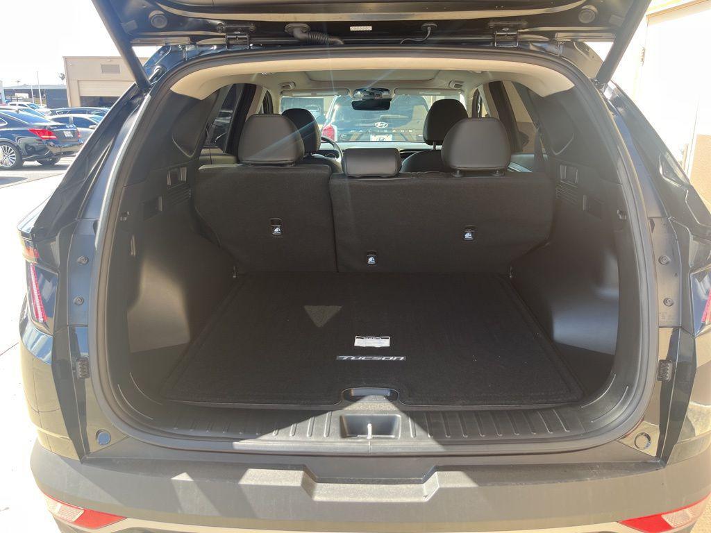 used 2024 Hyundai TUCSON Hybrid car, priced at $28,330