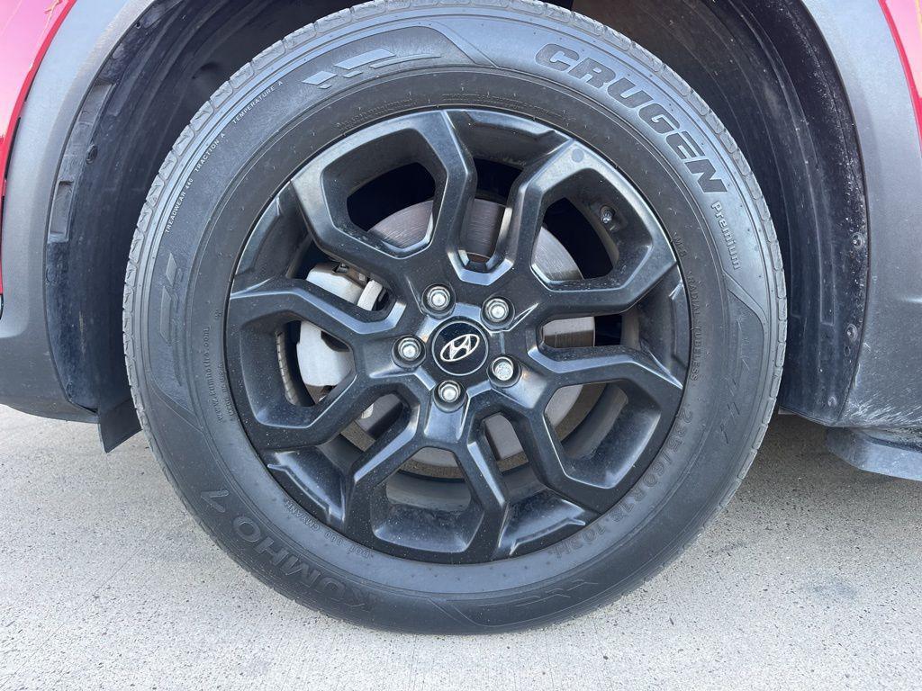 used 2023 Hyundai Santa Fe car, priced at $25,995