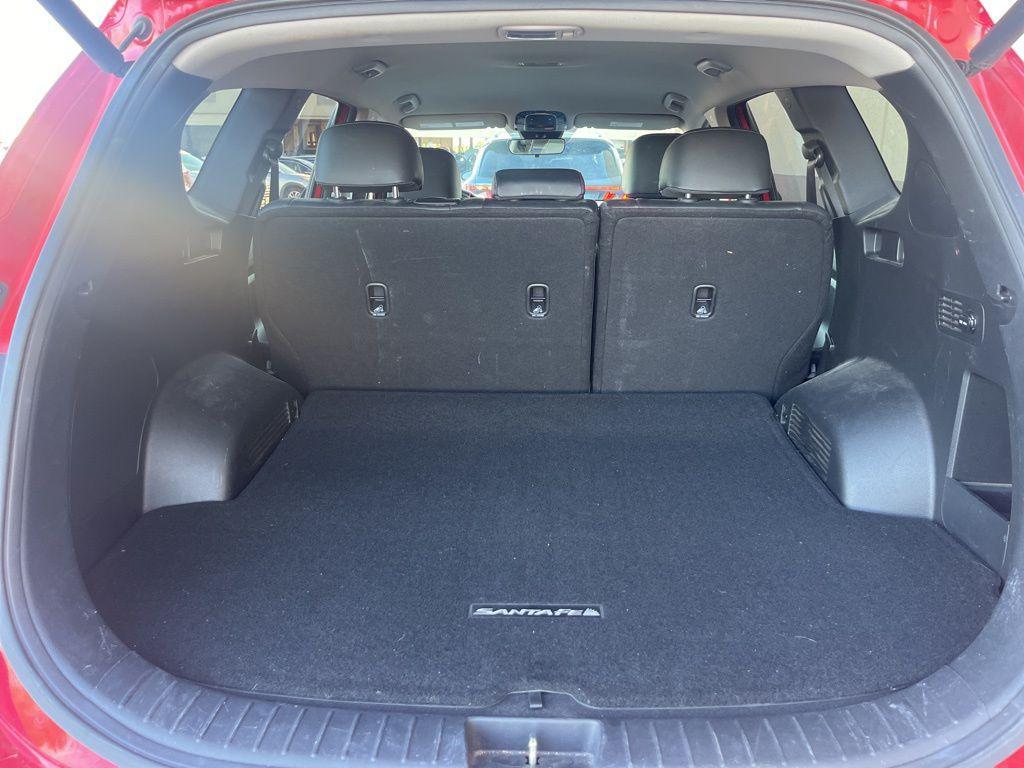 used 2023 Hyundai Santa Fe car, priced at $25,995