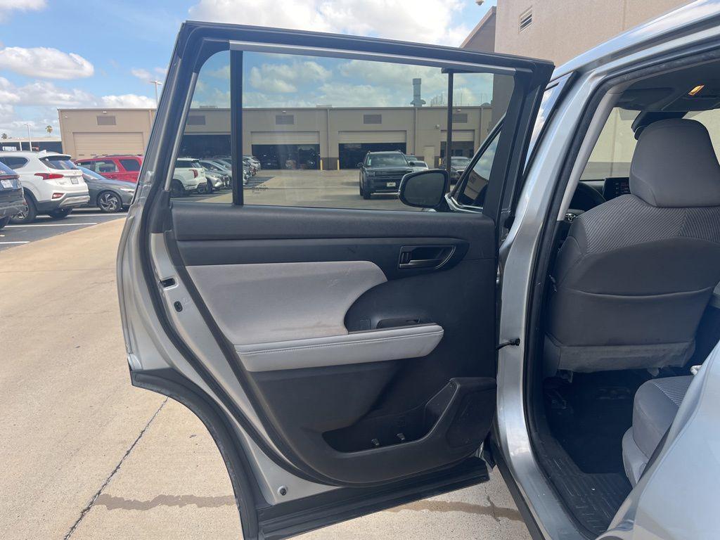 used 2020 Toyota Highlander car, priced at $23,485