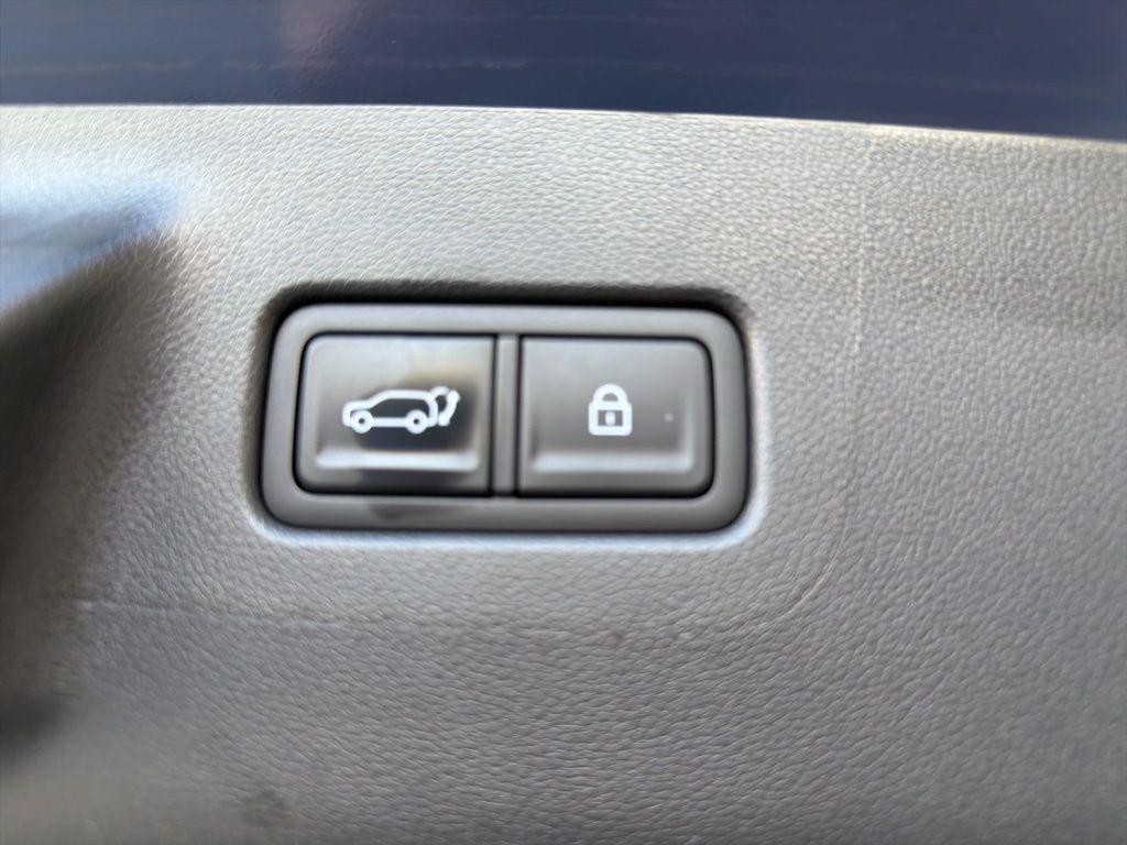 used 2025 Hyundai Santa Fe car, priced at $34,796