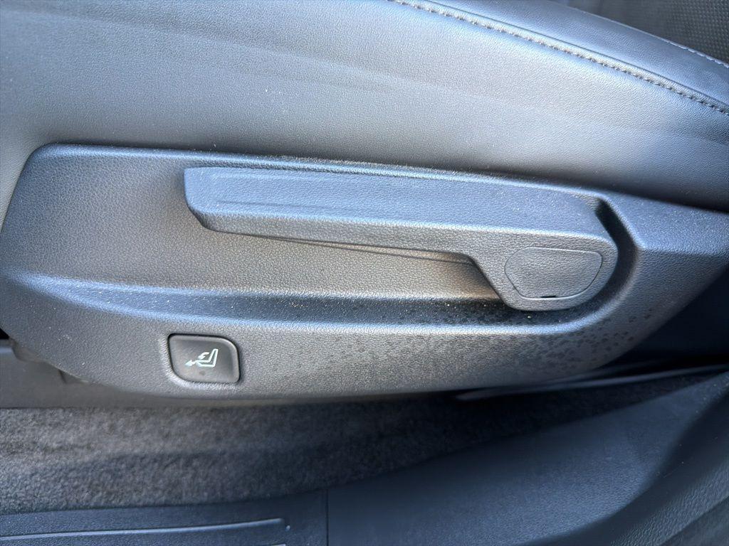 used 2025 Hyundai Santa Fe car, priced at $34,796