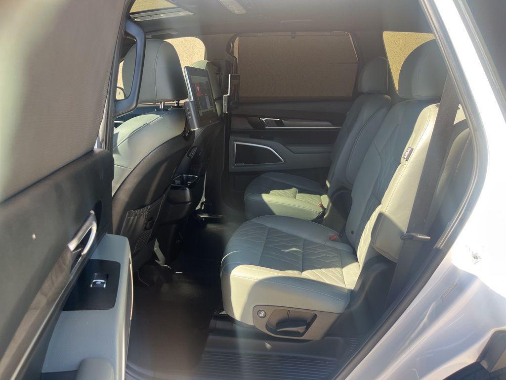 used 2023 Kia Telluride car, priced at $34,494