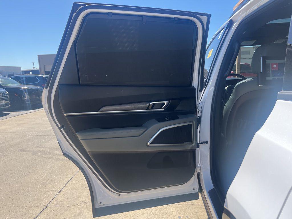 used 2023 Kia Telluride car, priced at $34,494