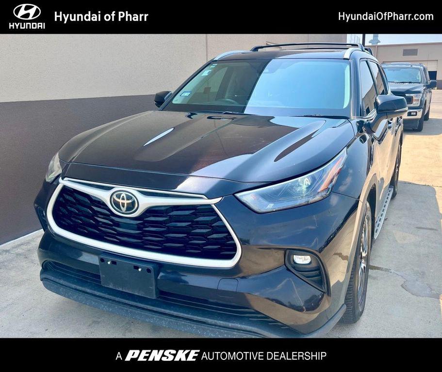 used 2022 Toyota Highlander car, priced at $30,718