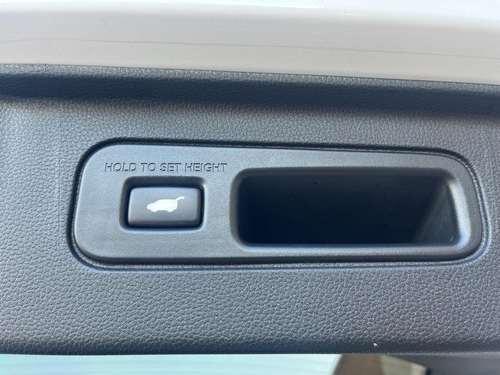 used 2024 Honda Pilot car, priced at $42,644