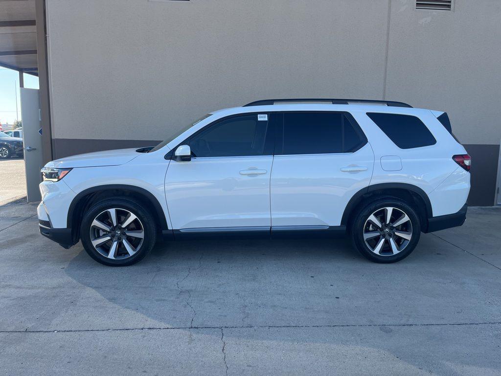 used 2024 Honda Pilot car, priced at $42,644