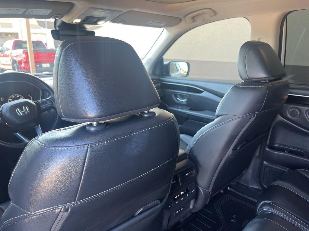 used 2024 Honda Pilot car, priced at $42,644