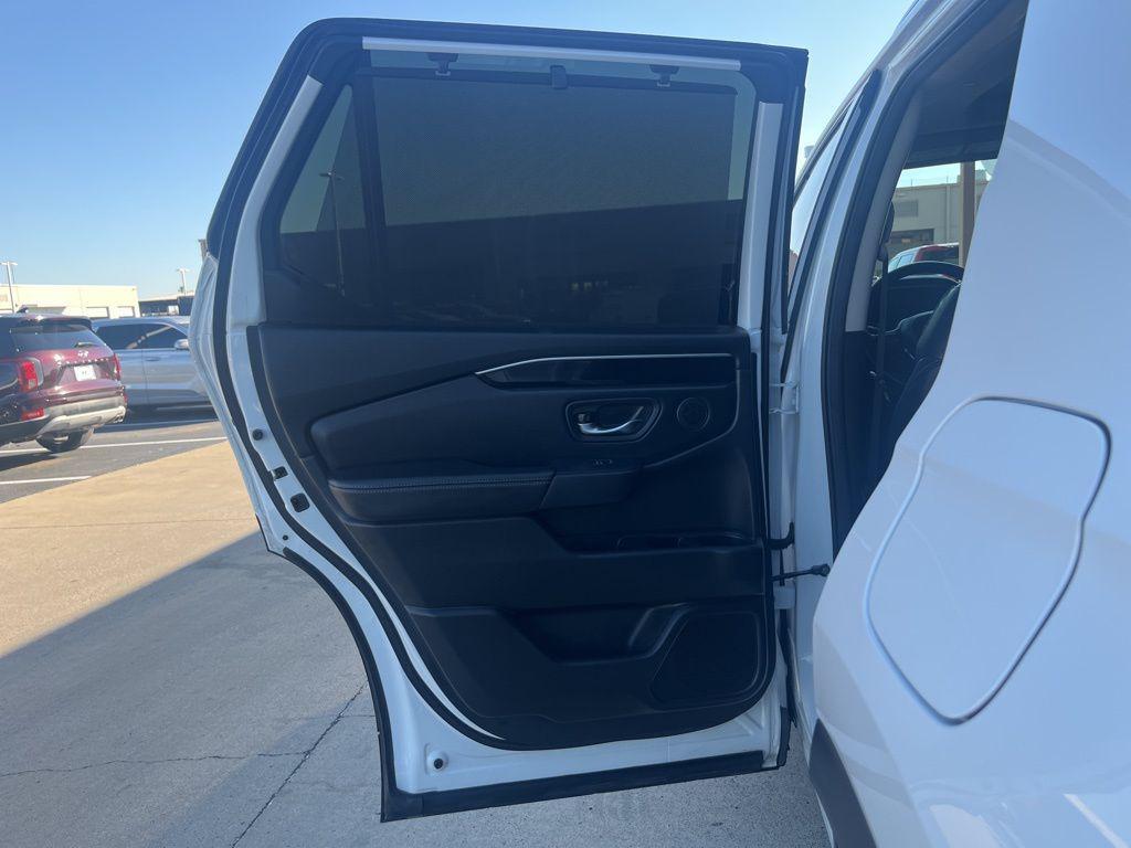 used 2024 Honda Pilot car, priced at $42,644