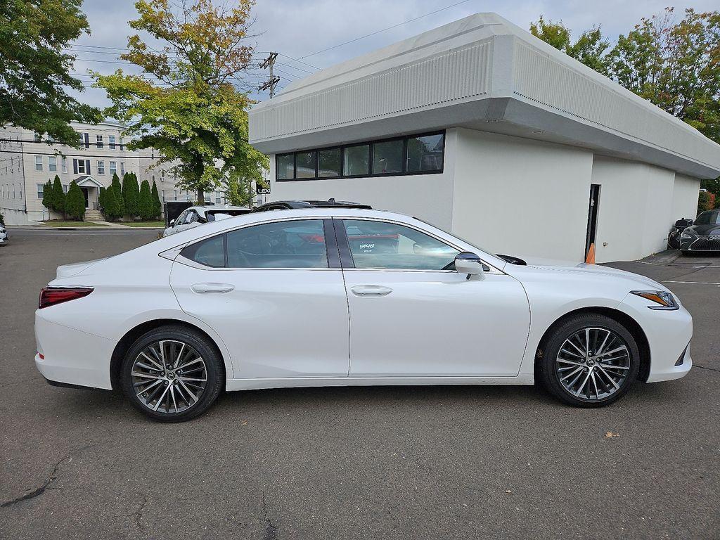 used 2024 Lexus ES 350 car