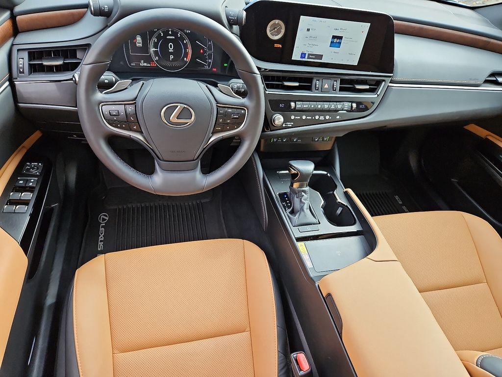 used 2024 Lexus ES 350 car