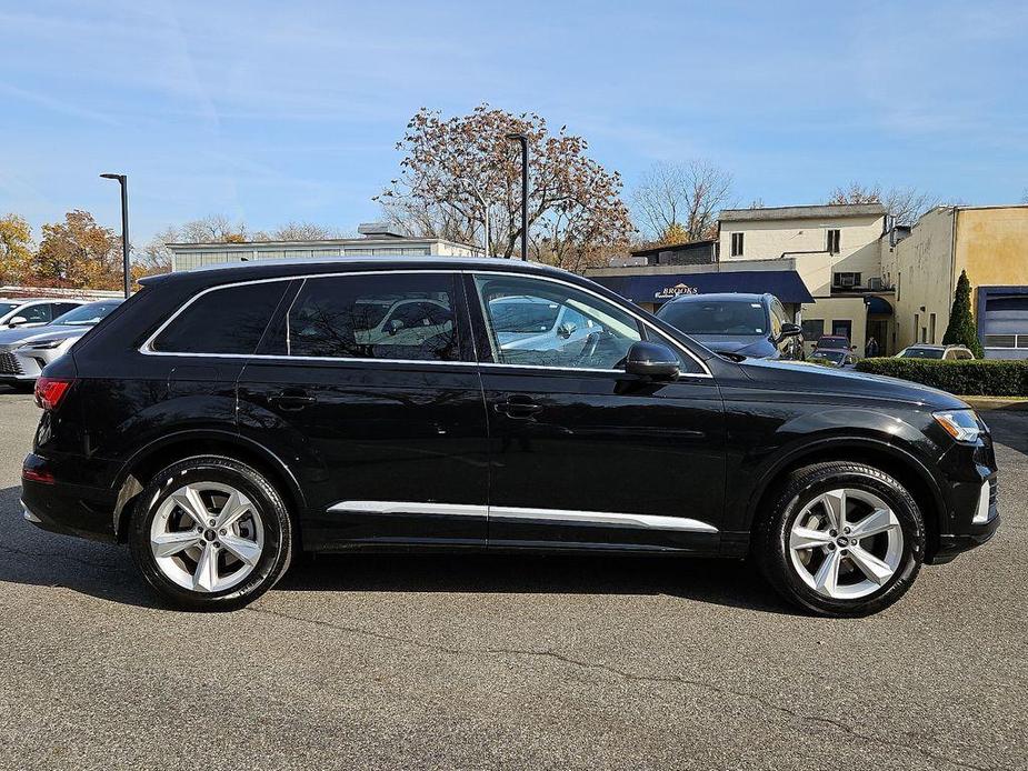 used 2024 Audi Q7 car, priced at $45,740