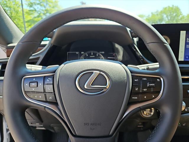 used 2025 Lexus ES 350 car, priced at $44,710