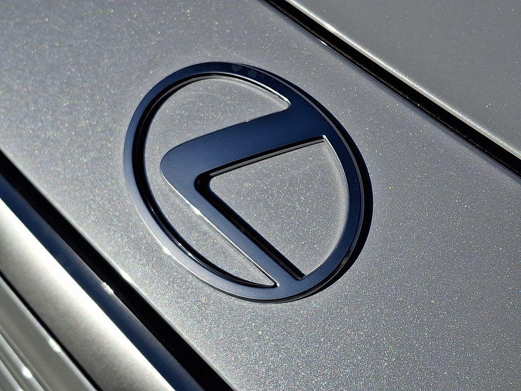 new 2025 Lexus TX 500h car, priced at $75,334