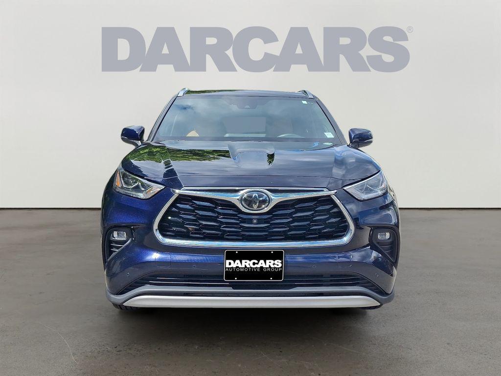 used 2020 Toyota Highlander car, priced at $32,725