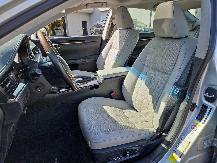 used 2017 Lexus ES 350 car, priced at $21,804