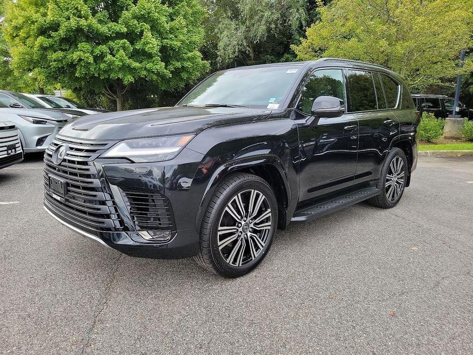 new 2024 Lexus LX 600 car