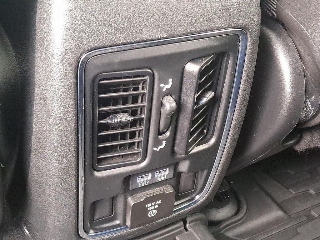 used 2021 Jeep Grand Cherokee car, priced at $17,984