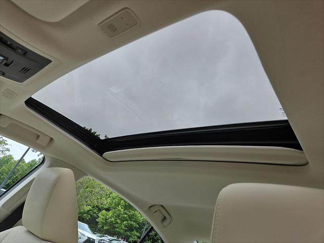 used 2022 Lexus ES 350 car, priced at $34,570