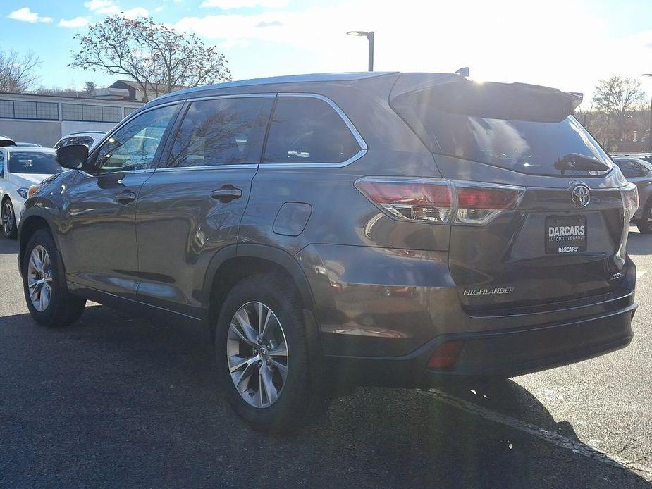 used 2015 Toyota Highlander car, priced at $16,898