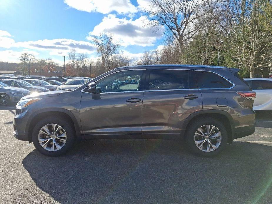 used 2015 Toyota Highlander car, priced at $16,898