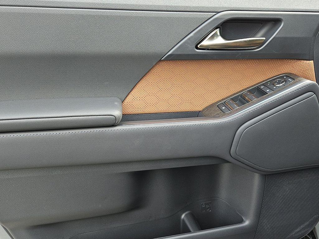 used 2025 Lexus GX 550 car, priced at $82,988