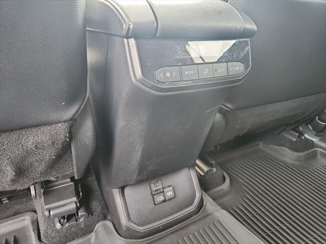 used 2022 Toyota Highlander car, priced at $35,811
