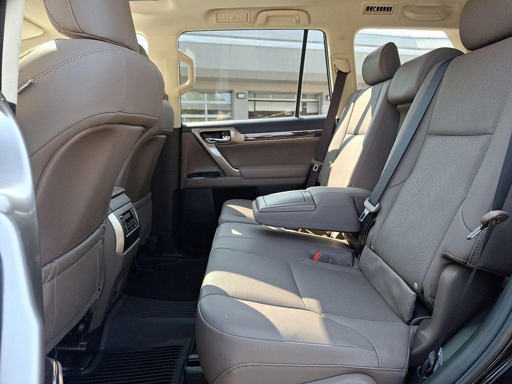 used 2020 Lexus GX 460 car, priced at $38,989