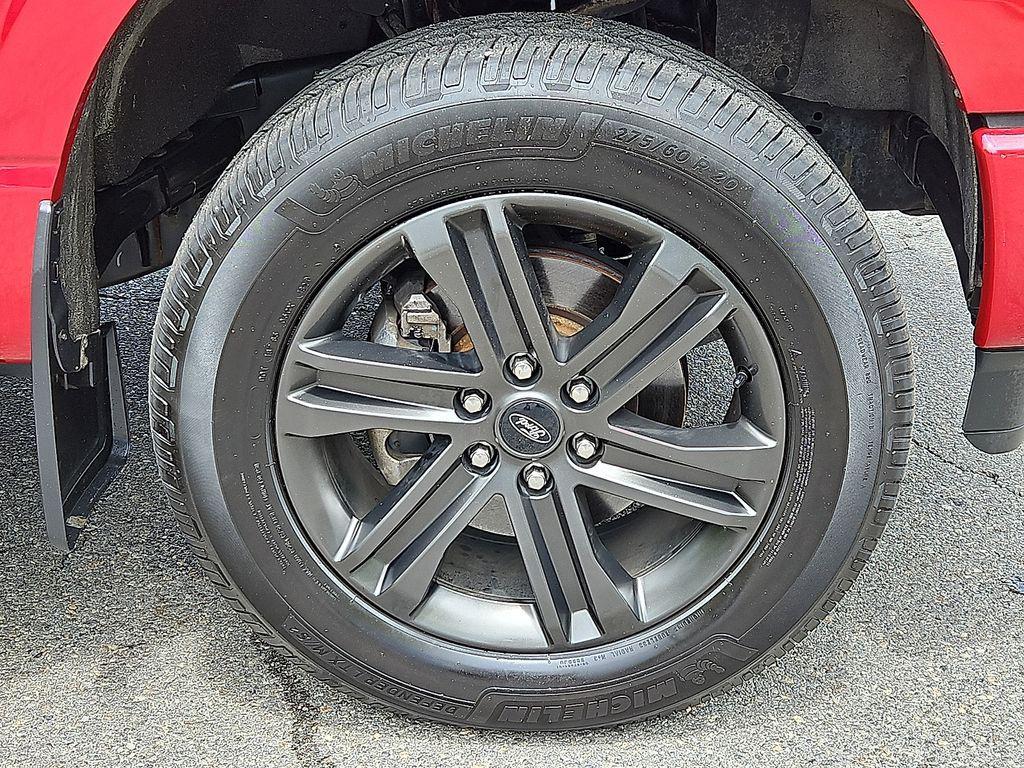used 2021 Ford F-150 car, priced at $31,562