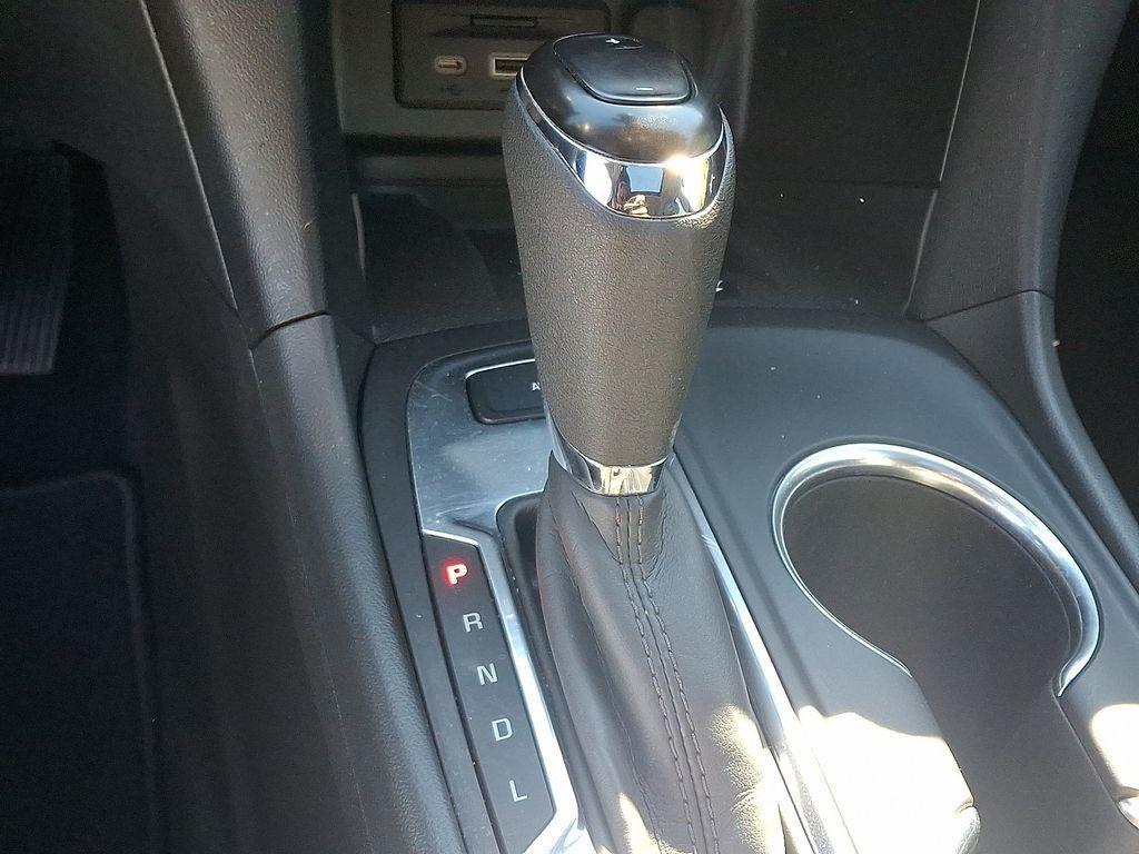 used 2021 Chevrolet Equinox car, priced at $14,772