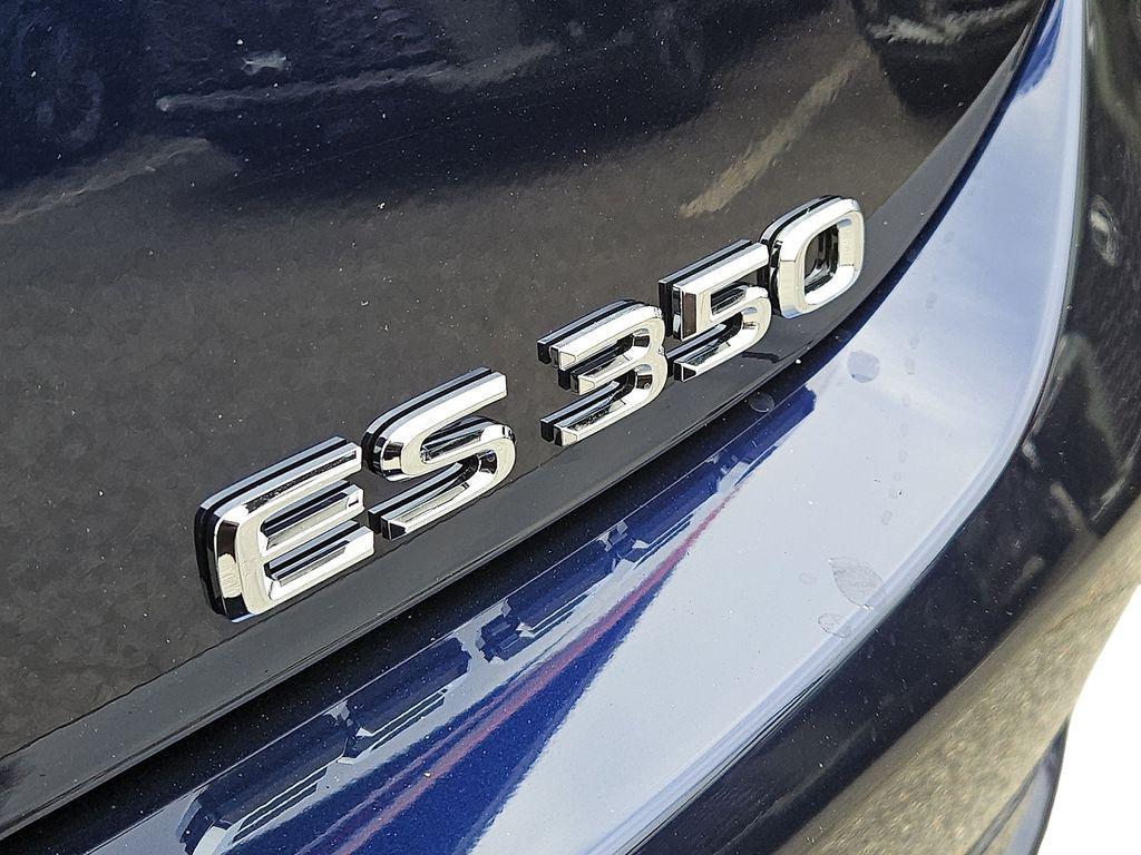 new 2025 Lexus ES 350 car, priced at $49,410