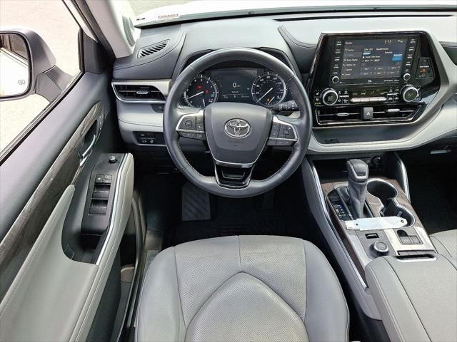 used 2021 Toyota Highlander car, priced at $30,000