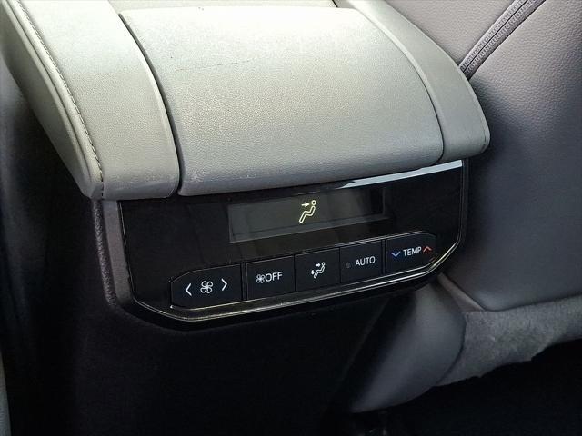 used 2021 Toyota Highlander car, priced at $30,000
