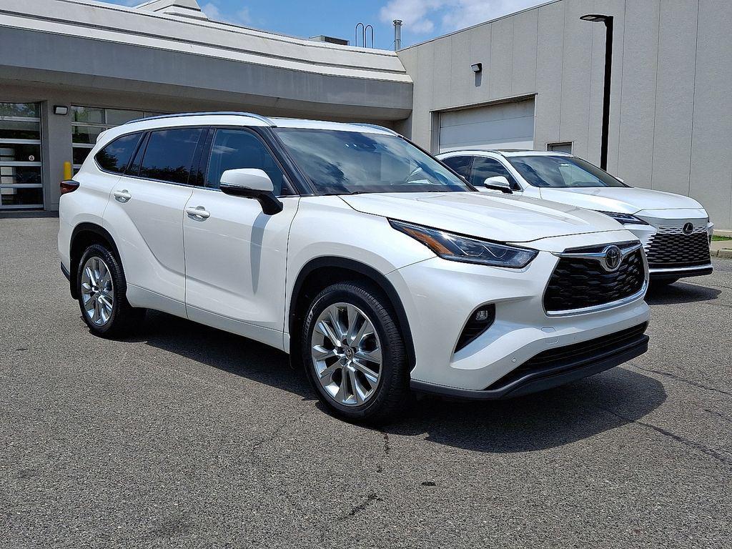 used 2021 Toyota Highlander car, priced at $27,435