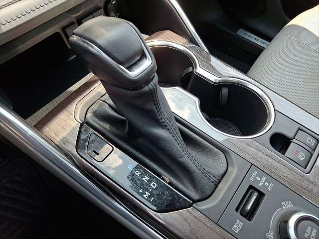 used 2021 Toyota Highlander car, priced at $30,000