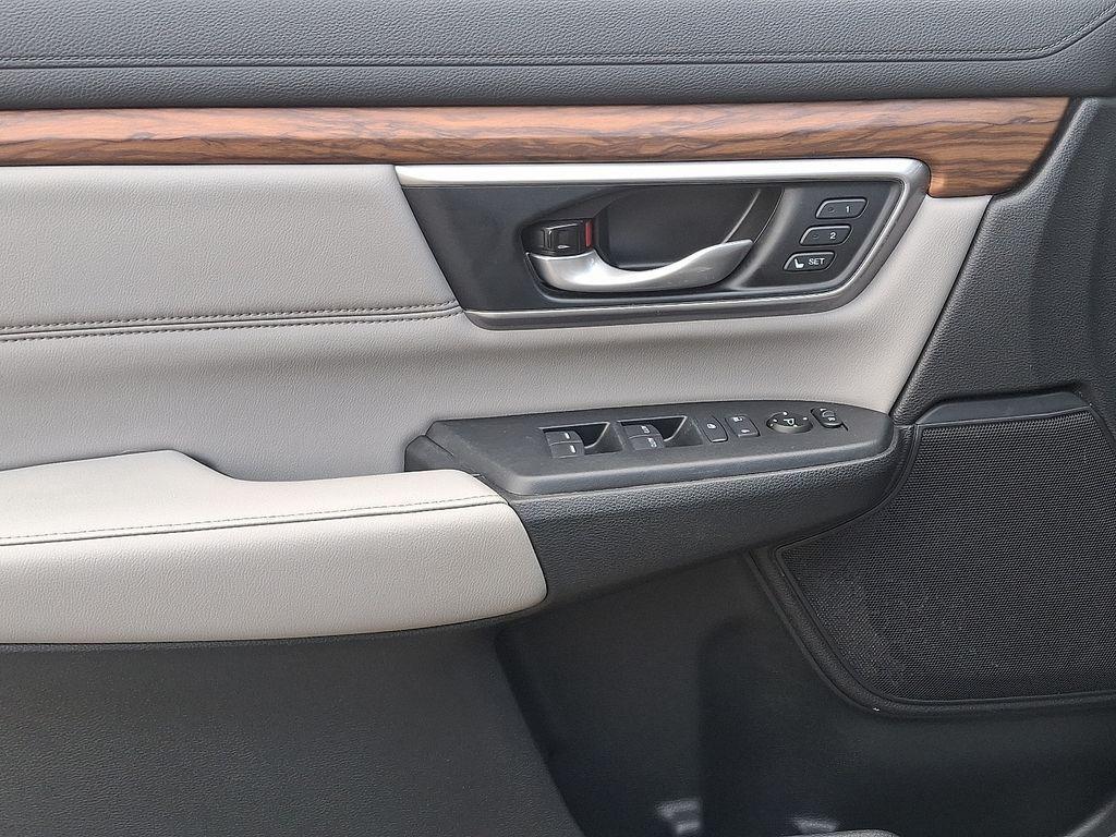 used 2020 Honda CR-V car, priced at $26,528